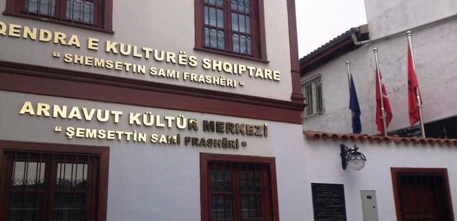 kultur-merkezi.jpg