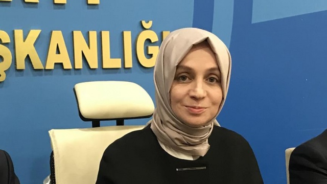 leyla-sahin-usta-biyografisi.jpg