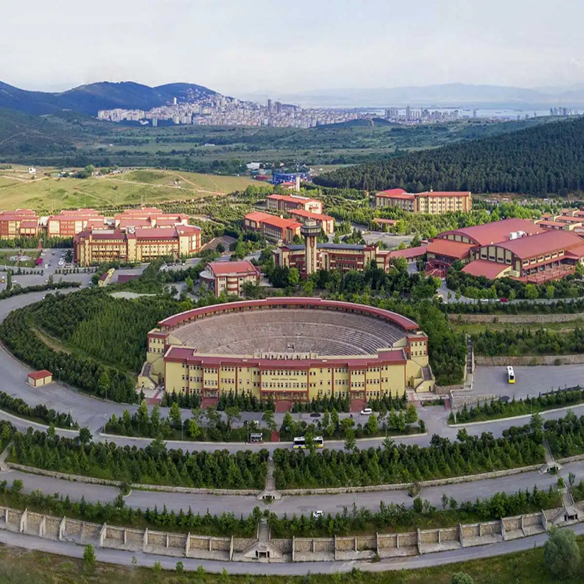 Türkiye'nin En İyi Yazılım Mühendisliği Üniversiteleri Maltepe Üniversitesi 