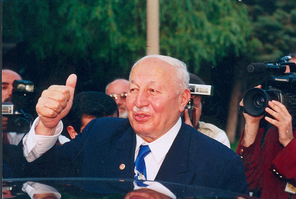 necmettin erbakan başbakan