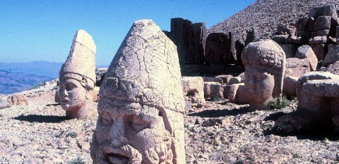 nemrut-dagi-002.jpg