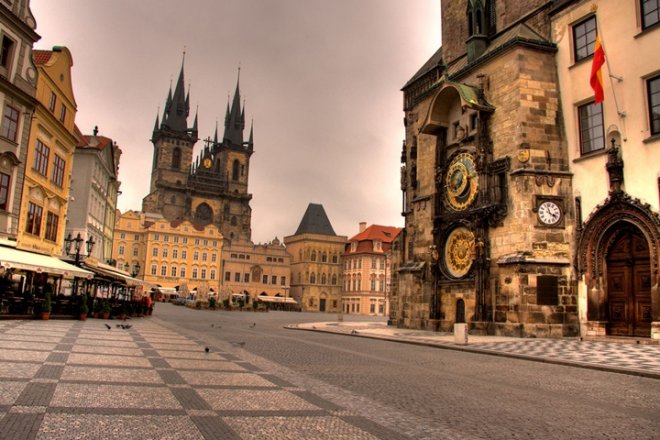 old-town,-prag.jpg