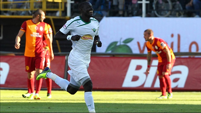 oumar niasse akhisar belediyespor