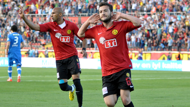 özgür çek eskişehirspor