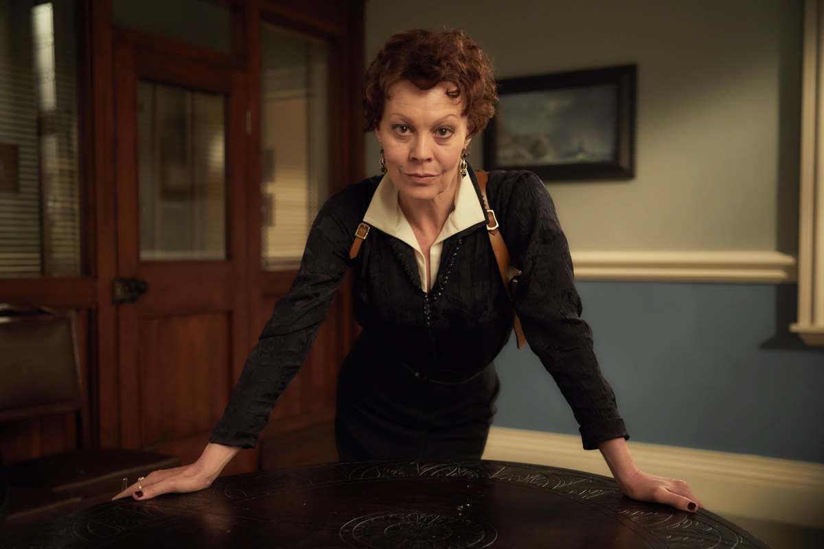 polly-gray---helen-mccrory.jpg