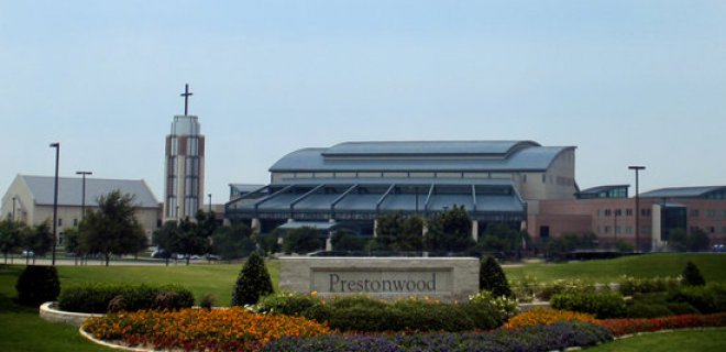 prestonwood-baptist-kilisesi.jpg