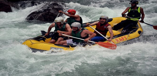 rafting.jpg