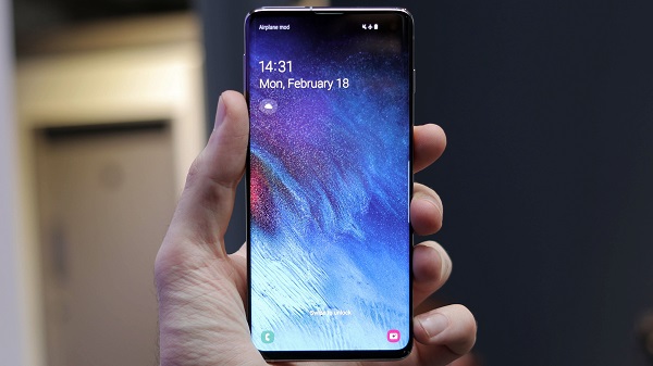 Samsung Yeni Telefonu Galaxy S10 Özellikleri ve Fiyatı