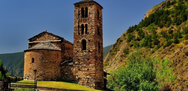 sant-joan-de-caselles-kilisesi.jpg