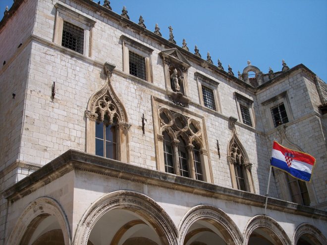 sponza-(rector)-sarayi.jpg