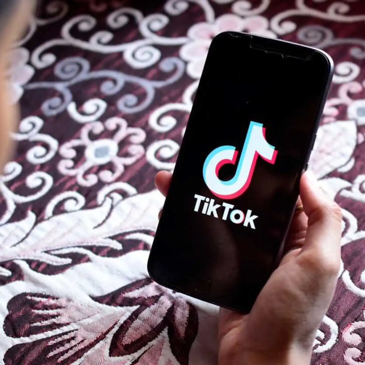 TikTok Canlı Yayın Nasıl Keşfete Düşer?