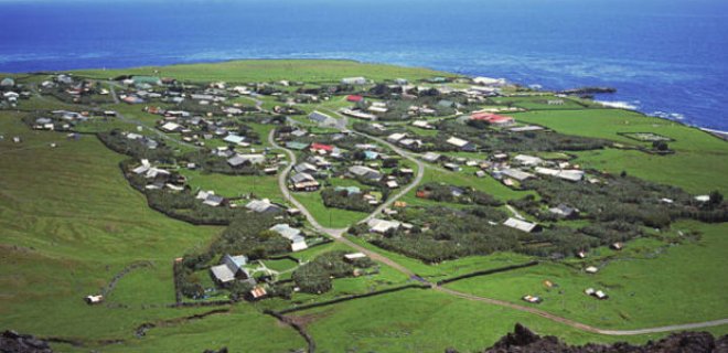 tristan-de-cunha-001.jpg