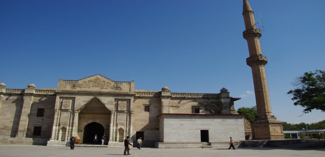 ulu-cami-004.jpg